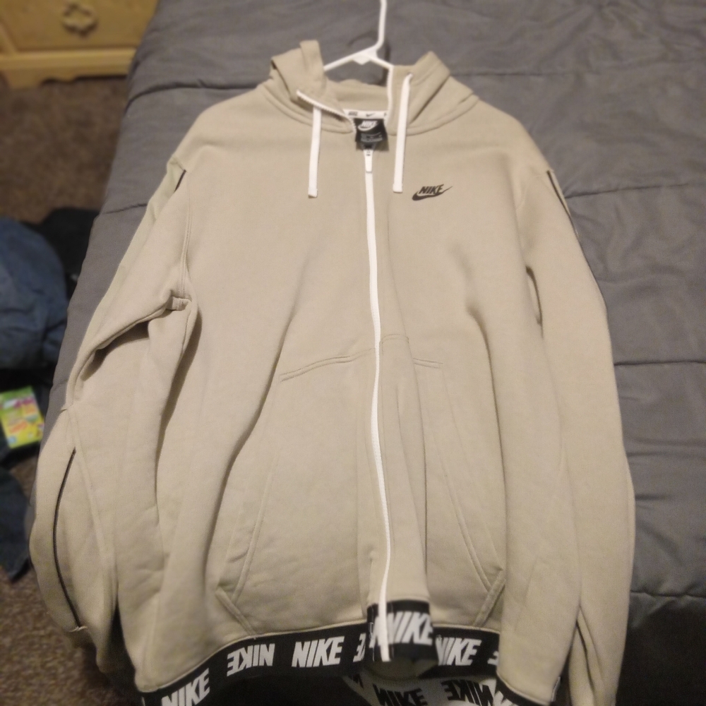 MENS NIKE JACKET